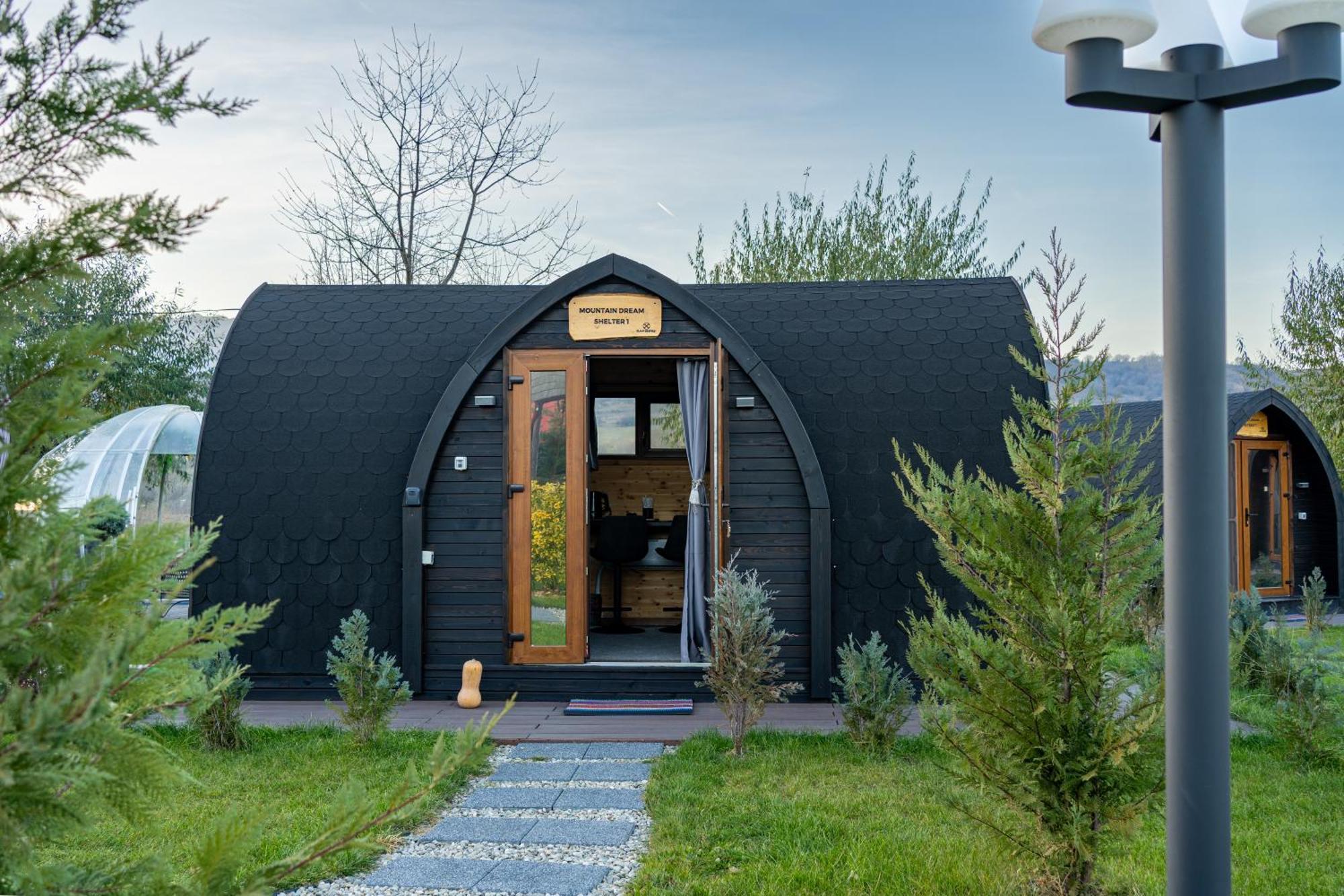 Glamp In Style Pods Resort บราน ภายนอก รูปภาพ