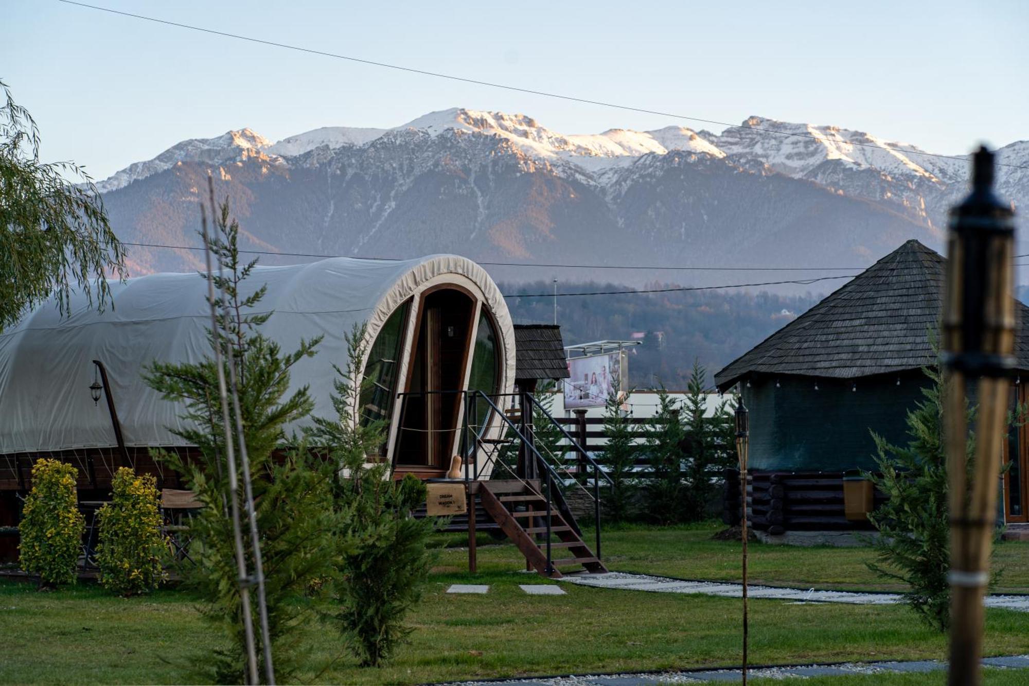 Glamp In Style Pods Resort บราน ภายนอก รูปภาพ