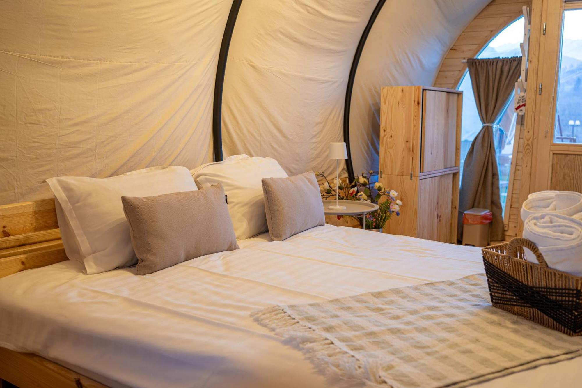 Glamp In Style Pods Resort บราน ภายนอก รูปภาพ